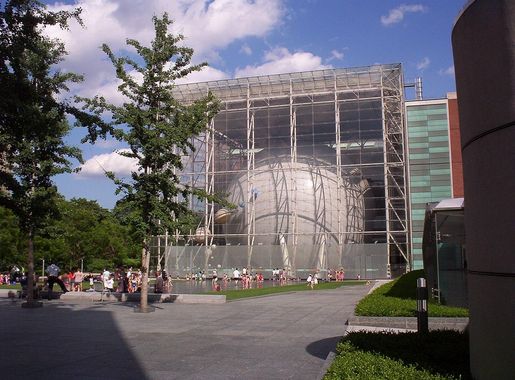 File:Hayden Planetarium outside.jpg - Wikimedia Commons
