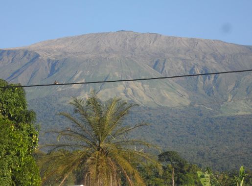 File:Mt Fako.jpg - Wikimedia Commons