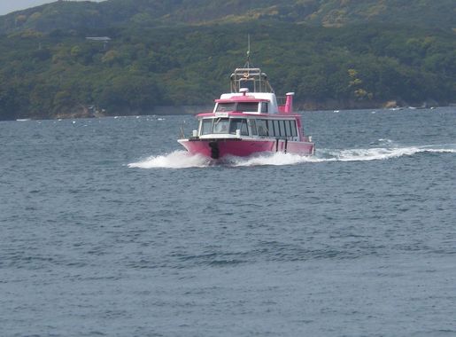 File:Ago Bay Boat 01.jpg - Wikimedia Commons