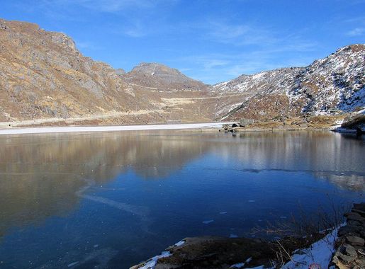 File:Changu Lake, Gangtok.jpg - Wikimedia Commons