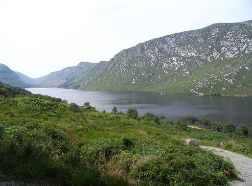File:Glenveagh National Park - Lough Gleann.JPG - Wikimedia Commons
