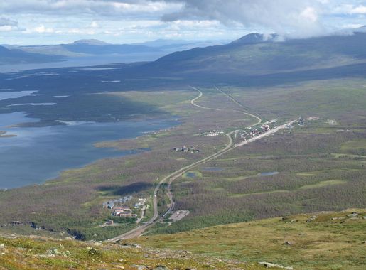 File:Abisko overview.JPG - Wikimedia Commons