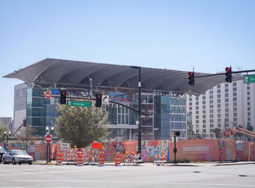 File:Dr. Phillips Center Construction.jpg - Wikimedia Commons