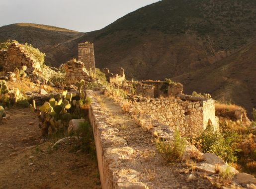File:Pueblo fantasma en Real de Catorce.JPG - Wikimedia Commons