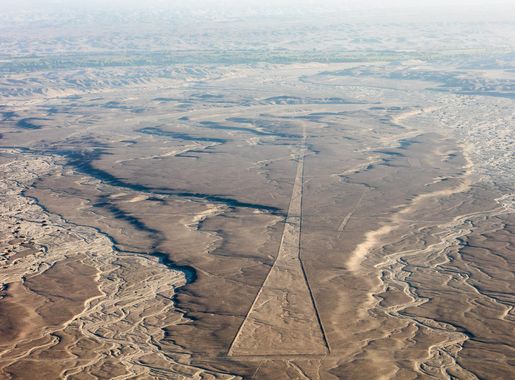 File:Líneas de Nazca, Nazca, Perú, 2015-07-29, DD 44.JPG - Wikipedia