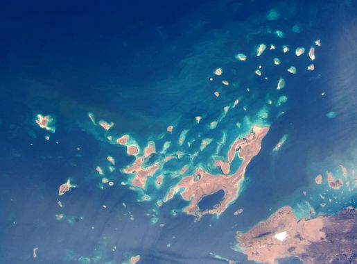 File:Dahlak Islands ISS042.jpg - Wikimedia Commons