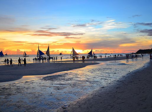 File:Boracay Sun Setting.JPG - Wikimedia Commons