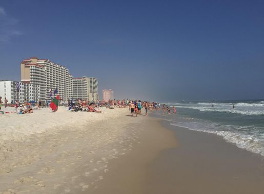 File:Gulf Shores, Alabama (beach).jpg - Wikimedia Commons