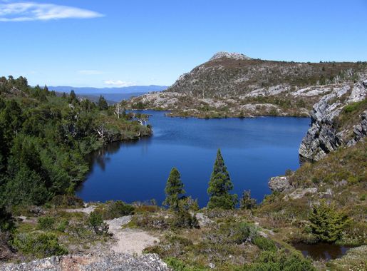 Mountains and lake landscape in Tasmania, Australia image - Free stock  photo - Public Domain photo - CC0 Images