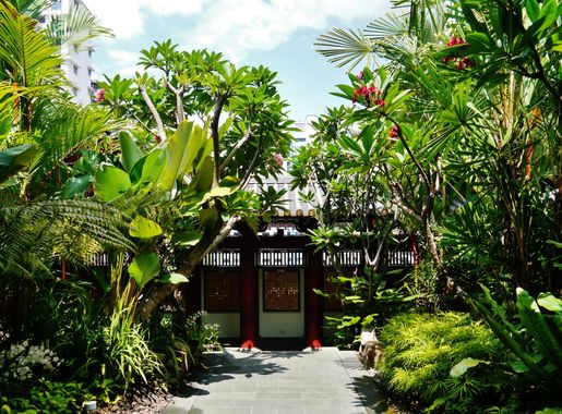 File:Singapore Buddha Tooth Relic Temple Dach 04.jpg - Wikimedia Commons