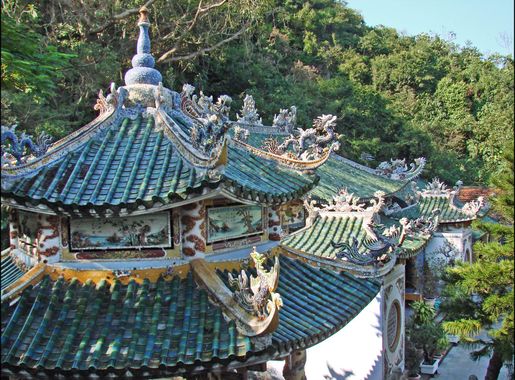 File:La pagode Tam Thai (montagne de marbre, Danang) (4413725017).jpg -  Wikimedia Commons