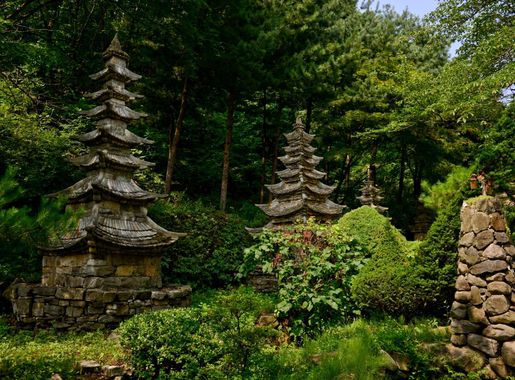 Exploring South Korea: Wawoojeong Temple > Osan Air Base > Article Display