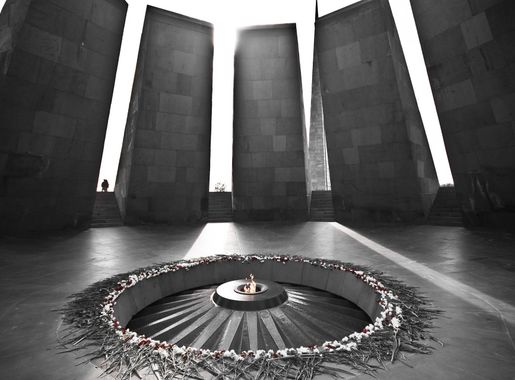 File:DziDzernagapert - eternal flame.jpg - Wikimedia Commons