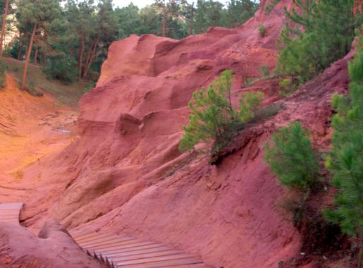 File:Roussillon sentier des ocres2.JPG - Wikipedia