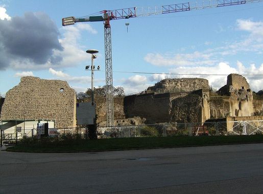 File:CastelloAvellino.JPG - Wikipedia