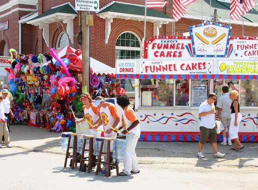 File:At the Fair in Sedalia.jpg - Wikimedia Commons