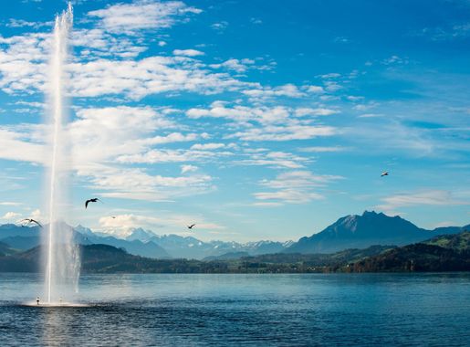 File:Lake Zug (56637914).jpeg - Wikimedia Commons