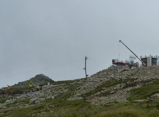 File:Nízké Tatry, Chopok, stavba nové lanovky (6).JPG - Wikimedia Commons