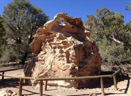 File:2014-10-08 12 16 51 Very large rock with petroglyphs at the Hickison  Petroglyphs Recreation Area and Interpretive Site in Lander County, Nevada.JPG  - Wikimedia Commons