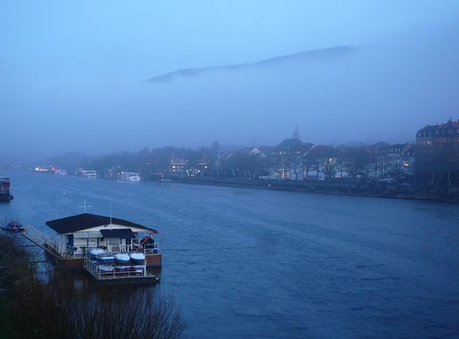 File:Blue evening view at old town of Heidelberg and Neckar river.jpg -  Wikimedia Commons