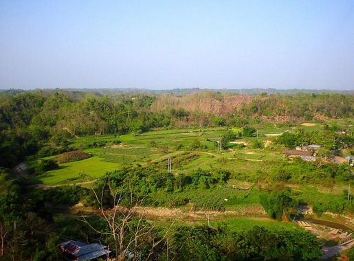 File:Bandarban1.jpg - Wikimedia Commons