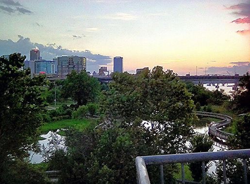File:Little Rock Skyline At Night (185625185).jpeg - Wikimedia Commons