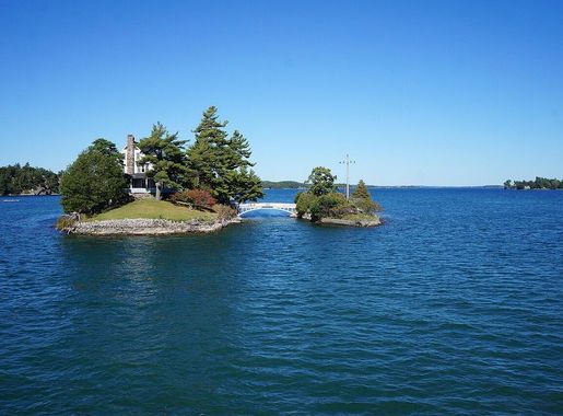 File:Thousand Islands.- Zavikon Island.jpg - Wikimedia Commons
