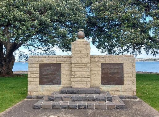 File:Tainui Landing Memorial.jpg - Wikipedia