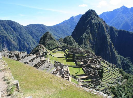 File:Machu Picchu with Huayna Picchu in the background (3833969763).jpg -  Wikimedia Commons
