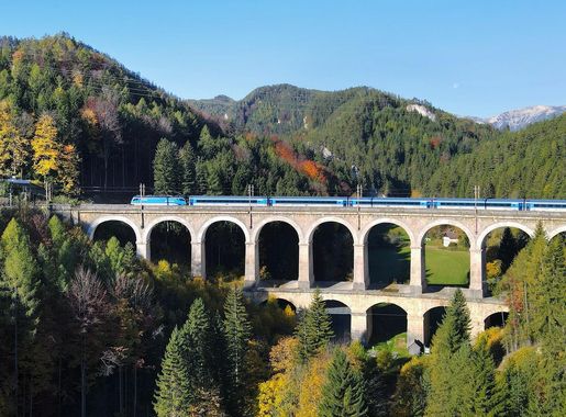 File:Breitenstein - Semmeringbahn, Viadukt Kalte Rinne.JPG - Wikimedia  Commons