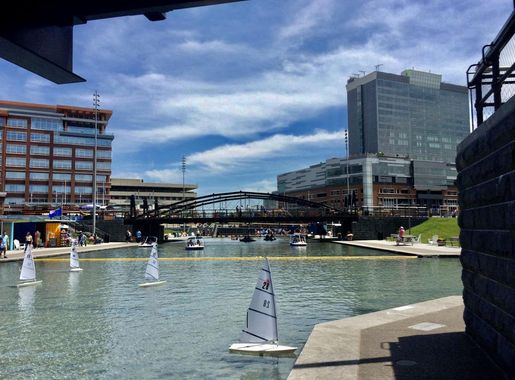 File:Canalside, Buffalo, New York, June 2015 - 04.jpg - Wikimedia Commons