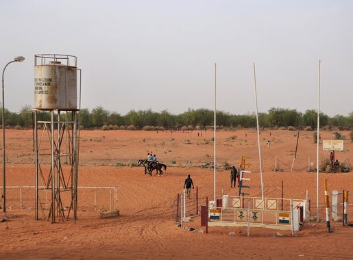 File:Niger, Niamey, Hippodrome (1).jpg - Wikimedia Commons