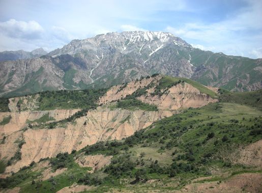 Файл:Greater Chimgan Mountain.JPG — Википедия