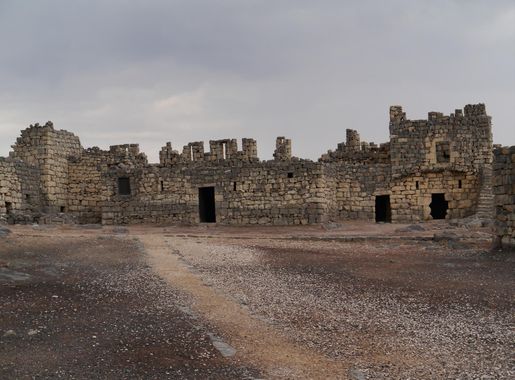 File:Azraq Qasr al-Azraq Hof 09.JPG - Wikimedia Commons