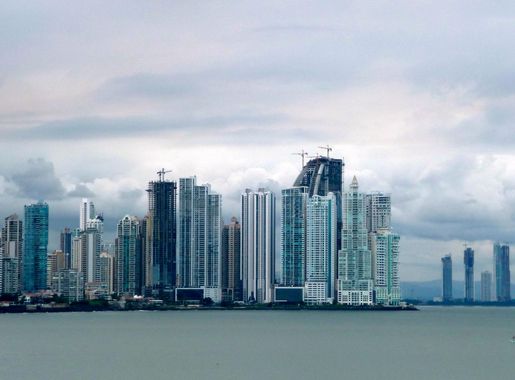 File:Panama Skyline.jpg - Wikipedia