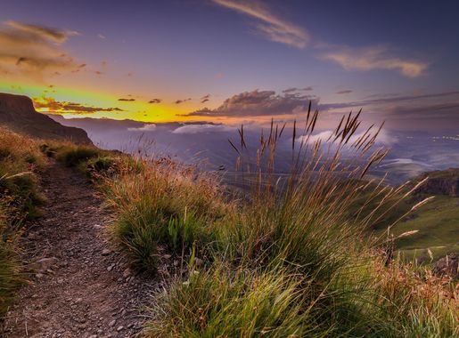 File:Sunset in the drakensberge.jpg - Wikimedia Commons
