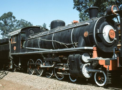 File:1221 BulawayoRailwayMuseumZimbabwe 19920807.jpg - Wikimedia Commons