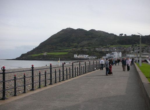 File:Esplanade, Bray Co. Wicklow.JPG - Wikimedia Commons