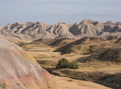 File:Badlands National Park - Yellow Mounds 1.jpg - Wikimedia Commons