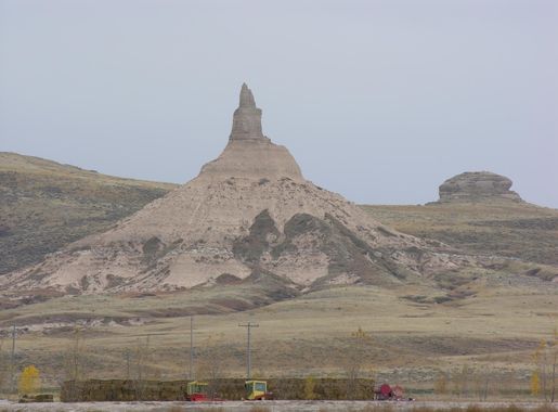 File:D-26. Chimney Rock National Historic Site (1 mile south of Bayard) on  the California, Mormon Pioneer, Oregon, and Pony Express National Historic  Trails (2005) (fba4f921-d465-425e-8d3e-3e551eb63617).JPG - Wikimedia Commons