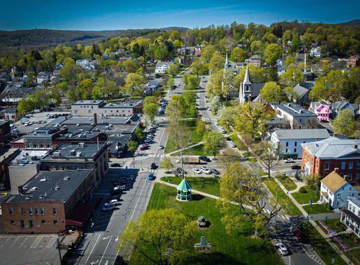 File:New Milford, CT Town Green.jpg - Wikimedia Commons