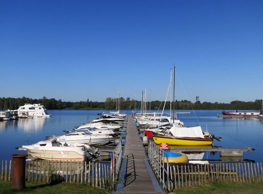 File:Jachthaven Zilvermeer Mol - panoramio.jpg - Wikimedia Commons