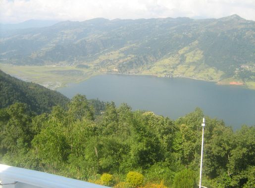 चित्र:Phewa lake in pokhara and beautiful landscape.JPG - विकिपिडिया