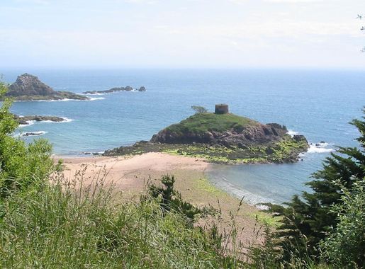 File:Ile au Guerdain Portelet Jersey.jpg - Wikimedia Commons