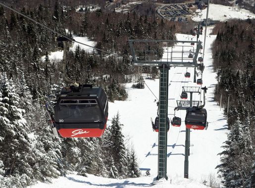 File:Stowe vt gondola 20060409.jpg - Wikimedia Commons