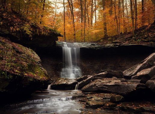 File:Blue Hen Falls within Cuyahoga Valley National Park.jpg - Wikimedia  Commons