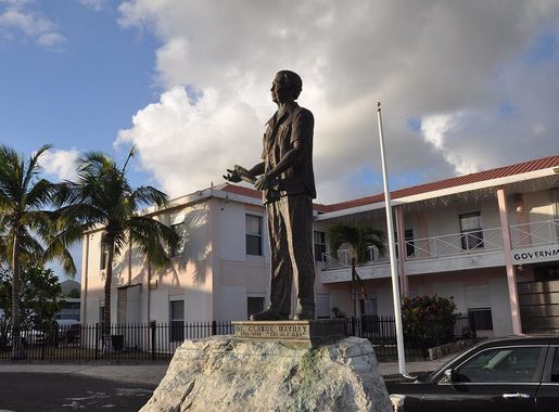 Bestand:Dr. Claude Wathey St. Maarten.JPG - Wikipedia