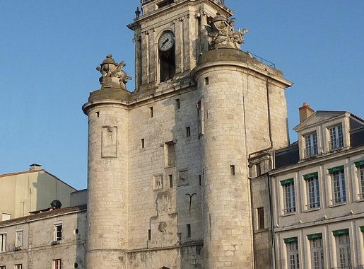 File:182 - Porte de la Grosse Horloge - La Rochelle.jpg - Wikimedia Commons