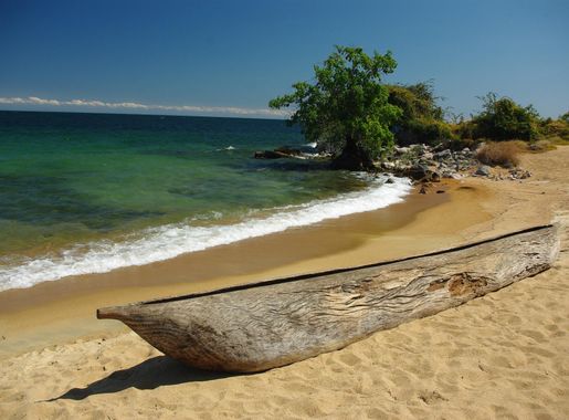 File:Dug out canoe.JPG - Wikimedia Commons
