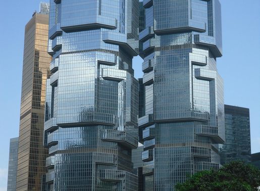 File:Hongkong Lippo Center.JPG - Wikimedia Commons